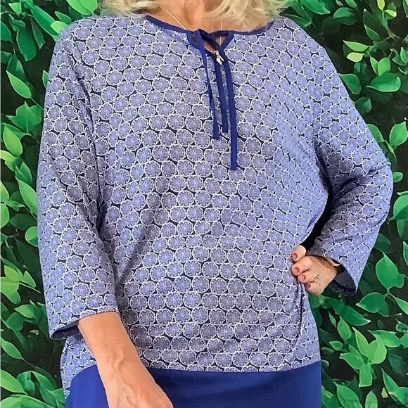 💙 Chico’s Size 2 Royal Blue Tie-Neck Blouse – Fits Like Large - Picture 2 of 3